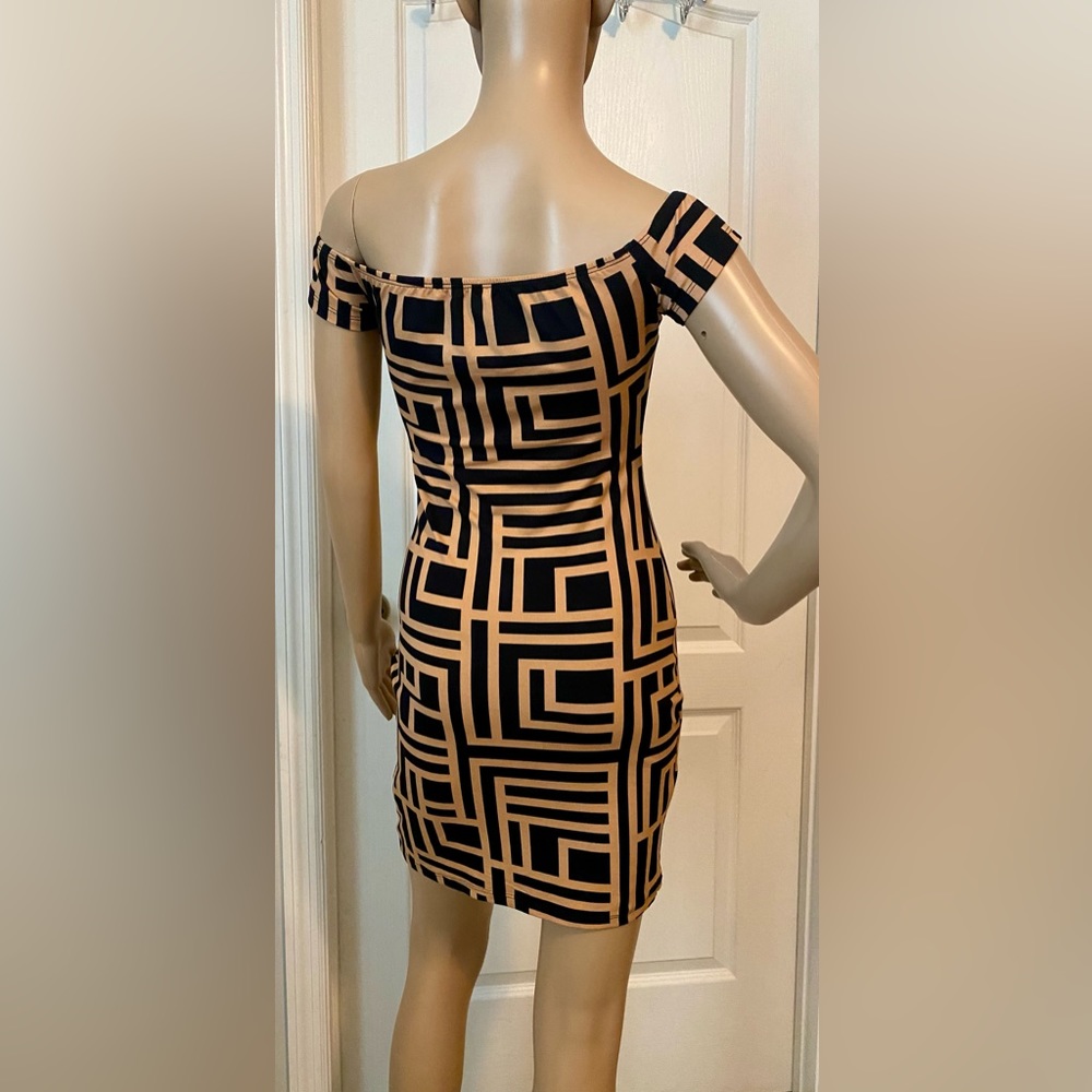 SHEIN - Picture 3 of 3